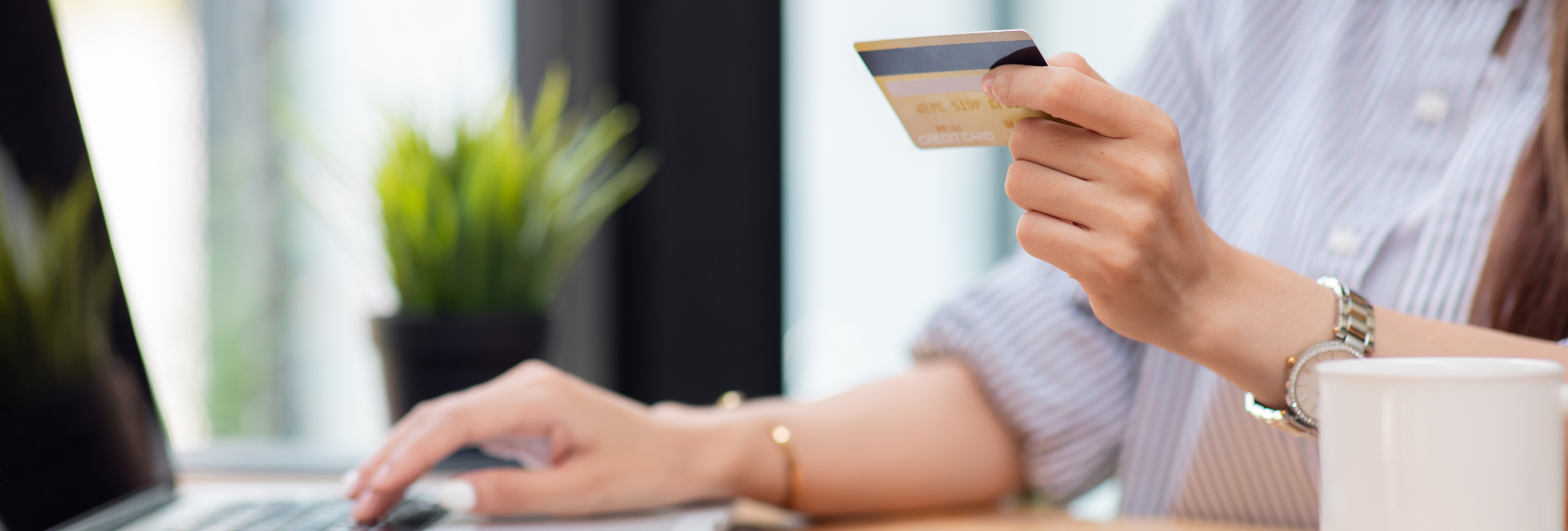 Online Payment At Laptop 1920X650