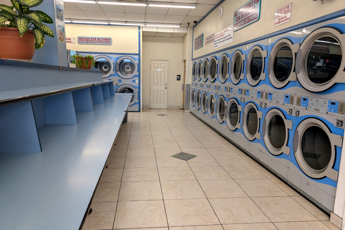 Verdugo Folding And Drying Row 1200X800